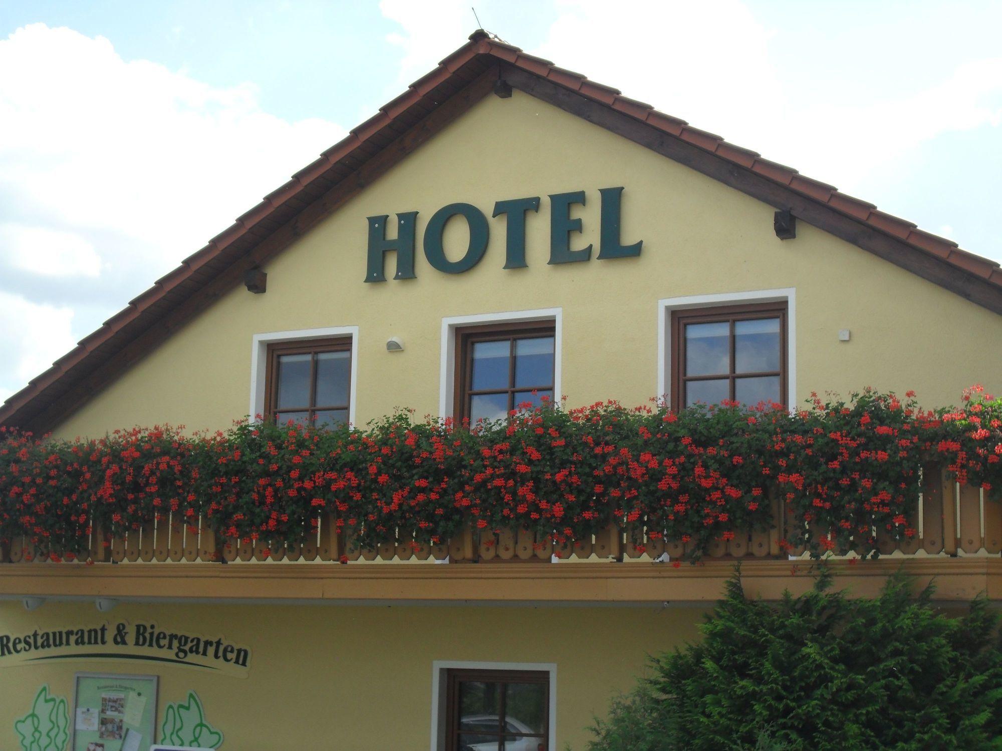 Landhotel Dresden Exterior foto