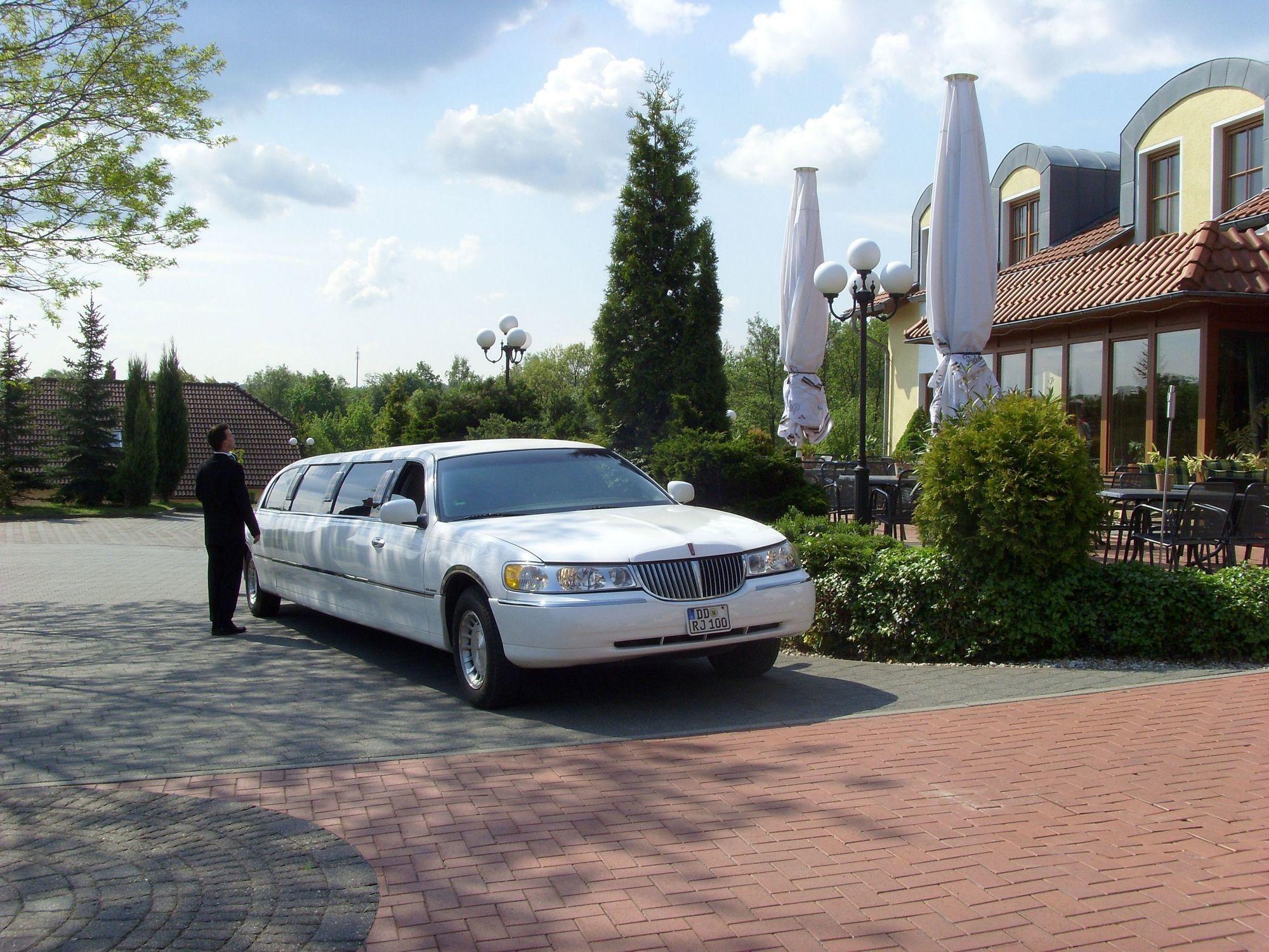 Landhotel Dresden Exterior foto